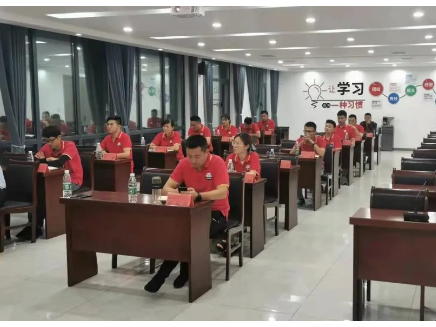 團(tuán)團(tuán)圓圓板材7月份月度工作總結(jié)會(huì)圓滿(mǎn)結(jié)束!